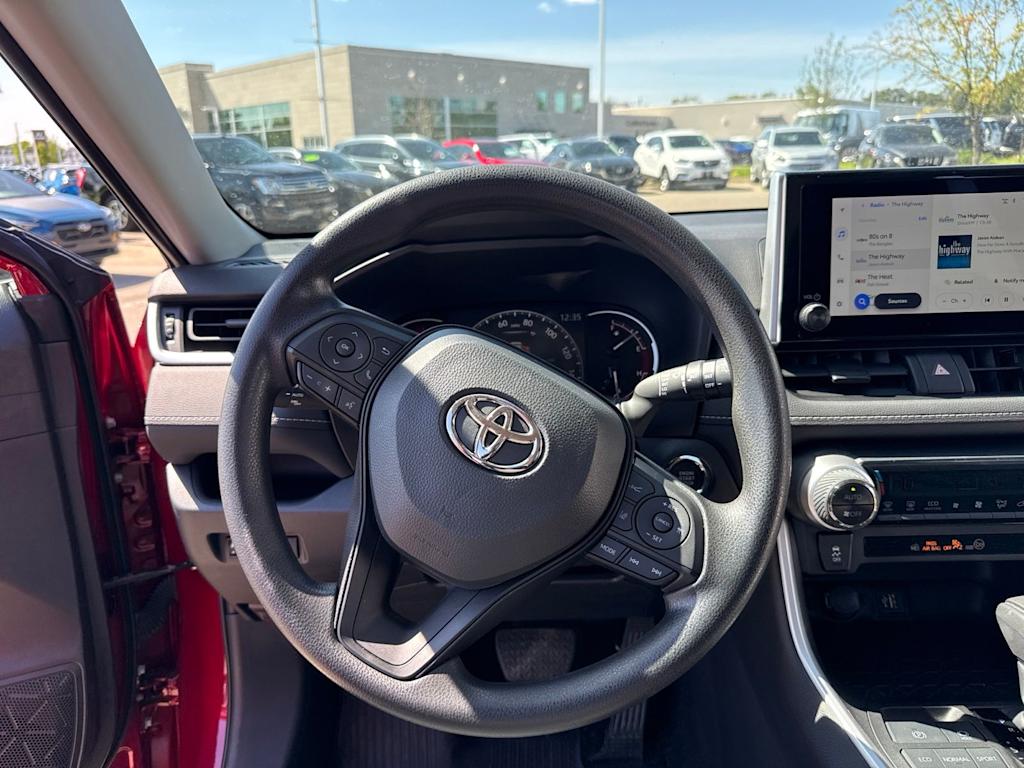 Thumbnail: 2023 Toyota RAV4 - 9