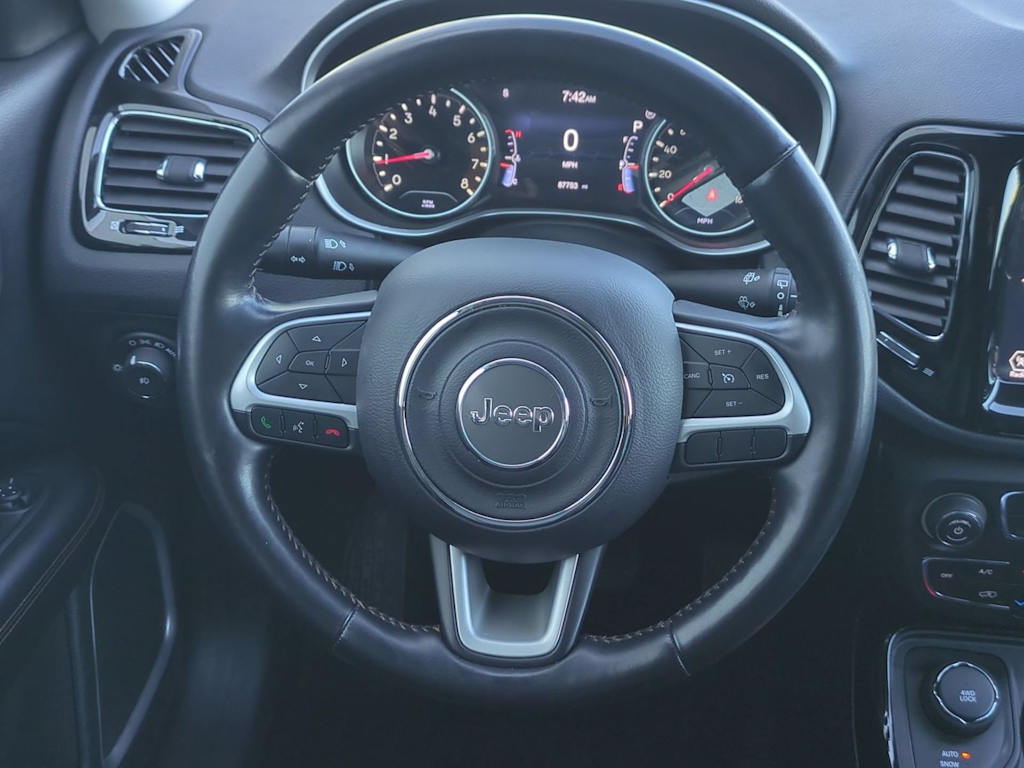 Thumbnail: 2020 Jeep Compass - 13