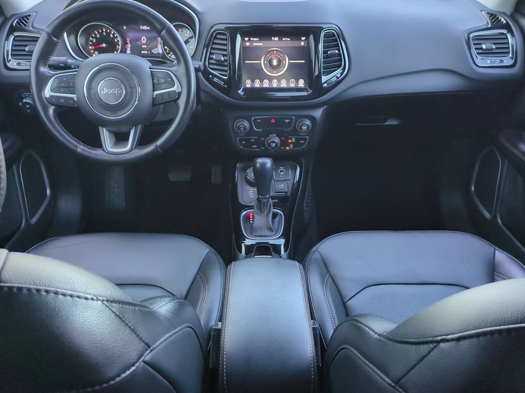 Thumbnail: 2020 Jeep Compass - 9