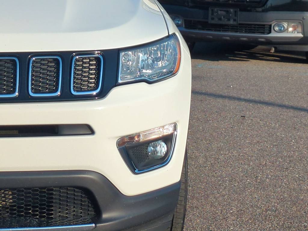 Thumbnail: 2020 Jeep Compass - 23