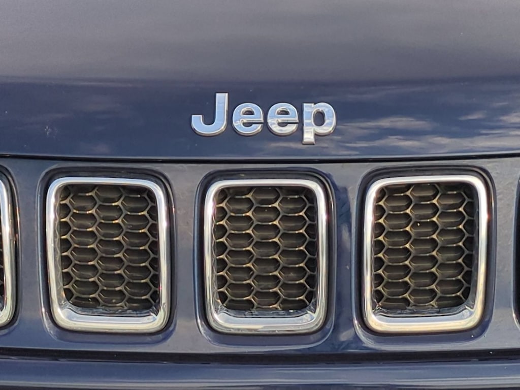 Thumbnail: 2019 Jeep Compass - 24