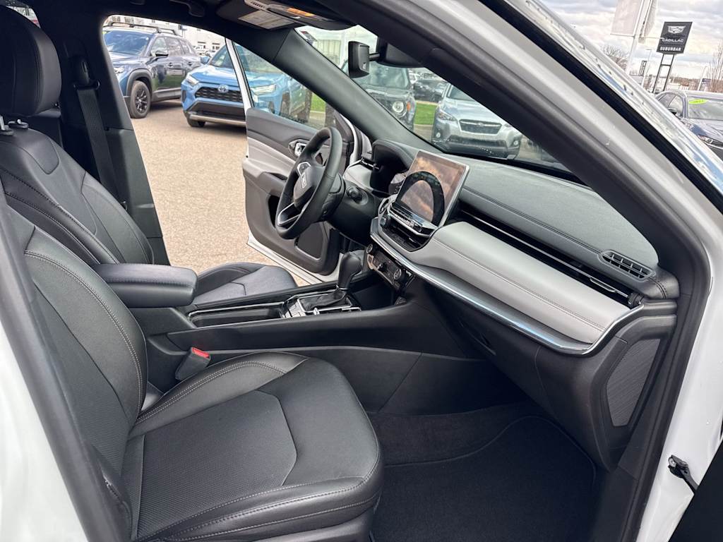 Thumbnail: 2023 Jeep Compass - 11