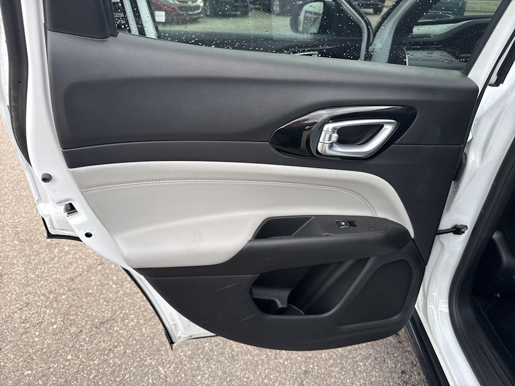 Thumbnail: 2023 Jeep Compass - 23