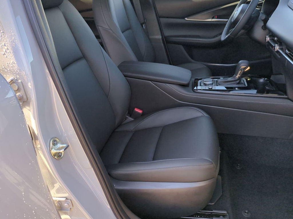 Thumbnail: 2025 Mazda CX-30 - 10