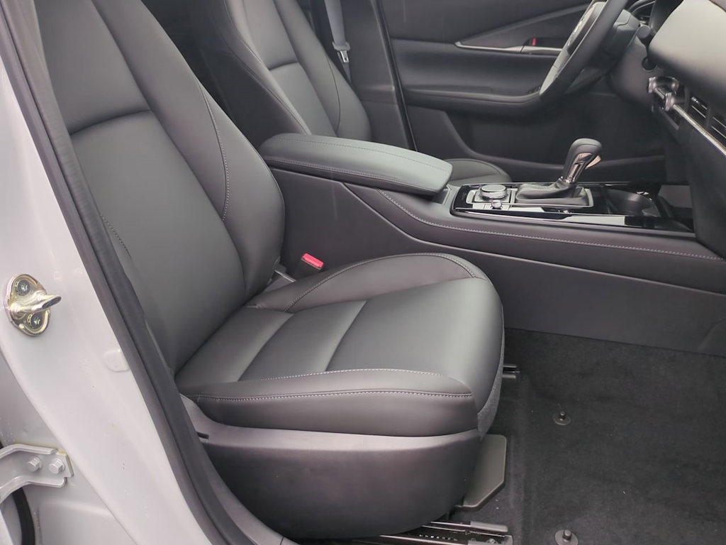 Thumbnail: 2025 Mazda CX-30 - 10