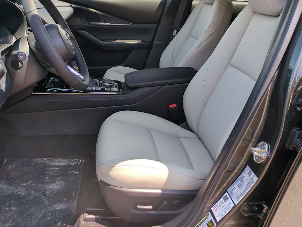 Thumbnail: 2025 Mazda CX-30 - 10