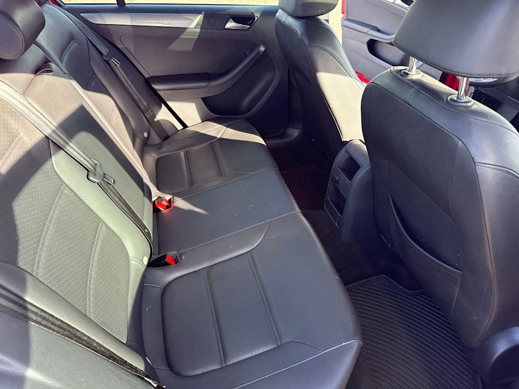 Thumbnail: 2015 Volkswagen Jetta - 11