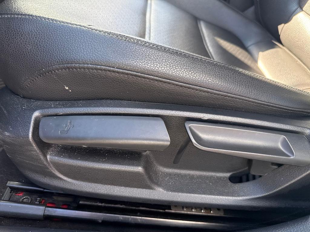 Thumbnail: 2015 Volkswagen Jetta - 21