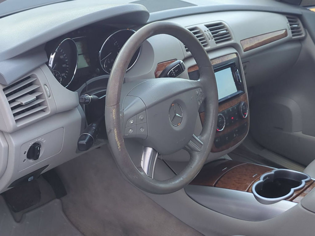 Thumbnail: 2007 Mercedes-Benz R-Class - 2