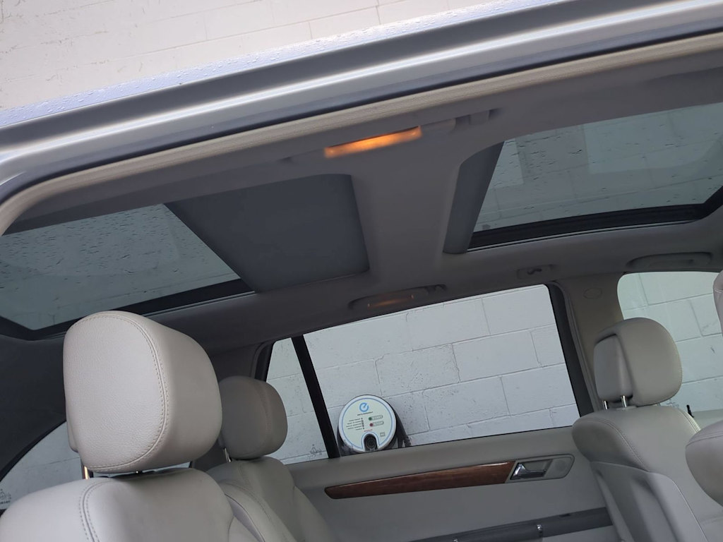 Thumbnail: 2007 Mercedes-Benz R-Class - 29