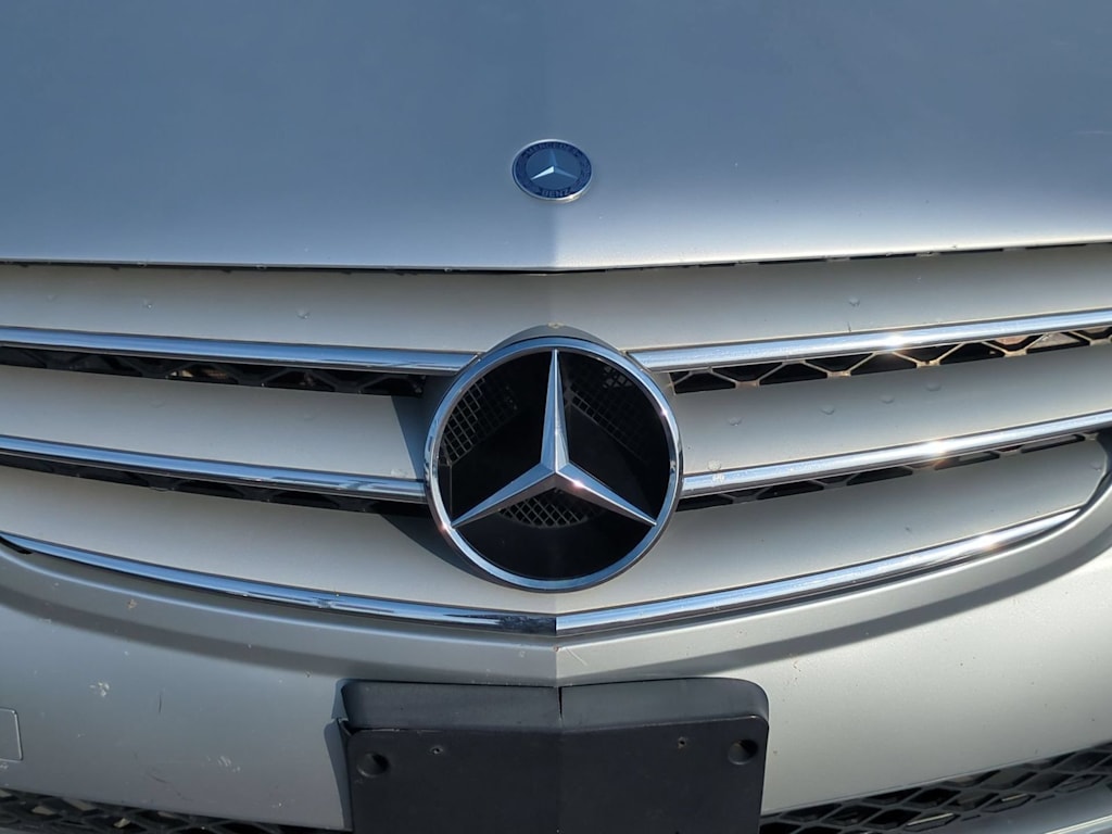 Thumbnail: 2007 Mercedes-Benz R-Class - 7