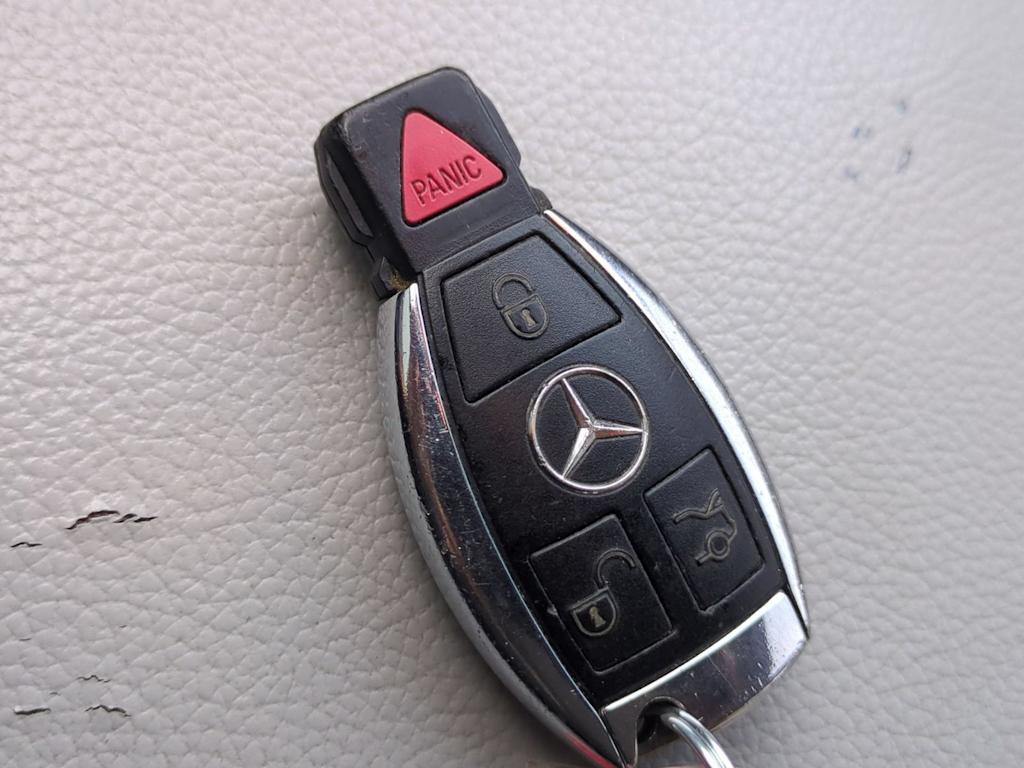 Thumbnail: 2007 Mercedes-Benz R-Class - 17
