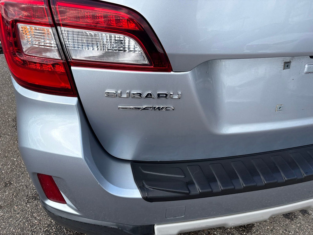 Thumbnail: 2015 Subaru Outback - 18