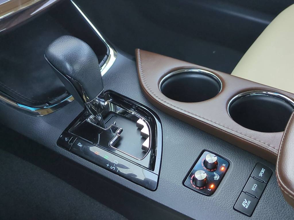 Thumbnail: 2015 Toyota Avalon - 15
