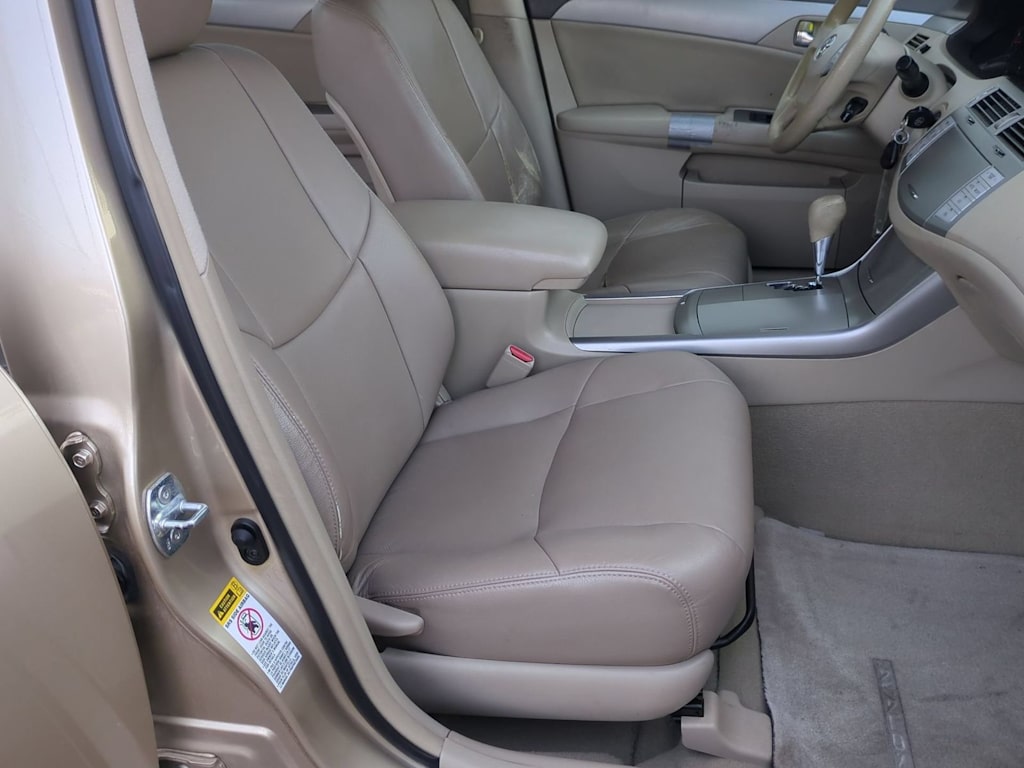 Thumbnail: 2010 Toyota Avalon - 12