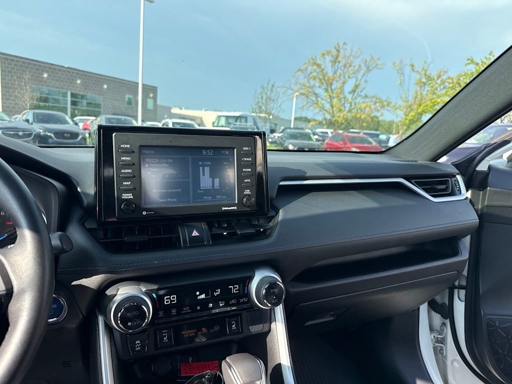 Thumbnail: 2022 Toyota RAV4 - 13
