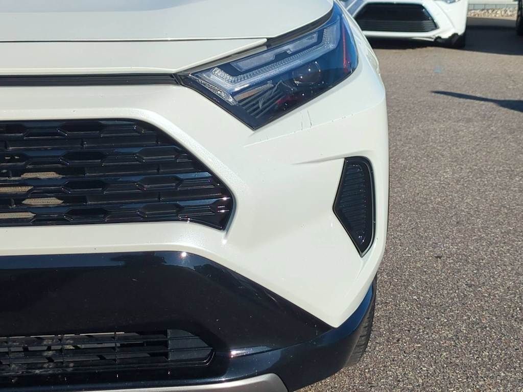 Thumbnail: 2022 Toyota RAV4 - 23