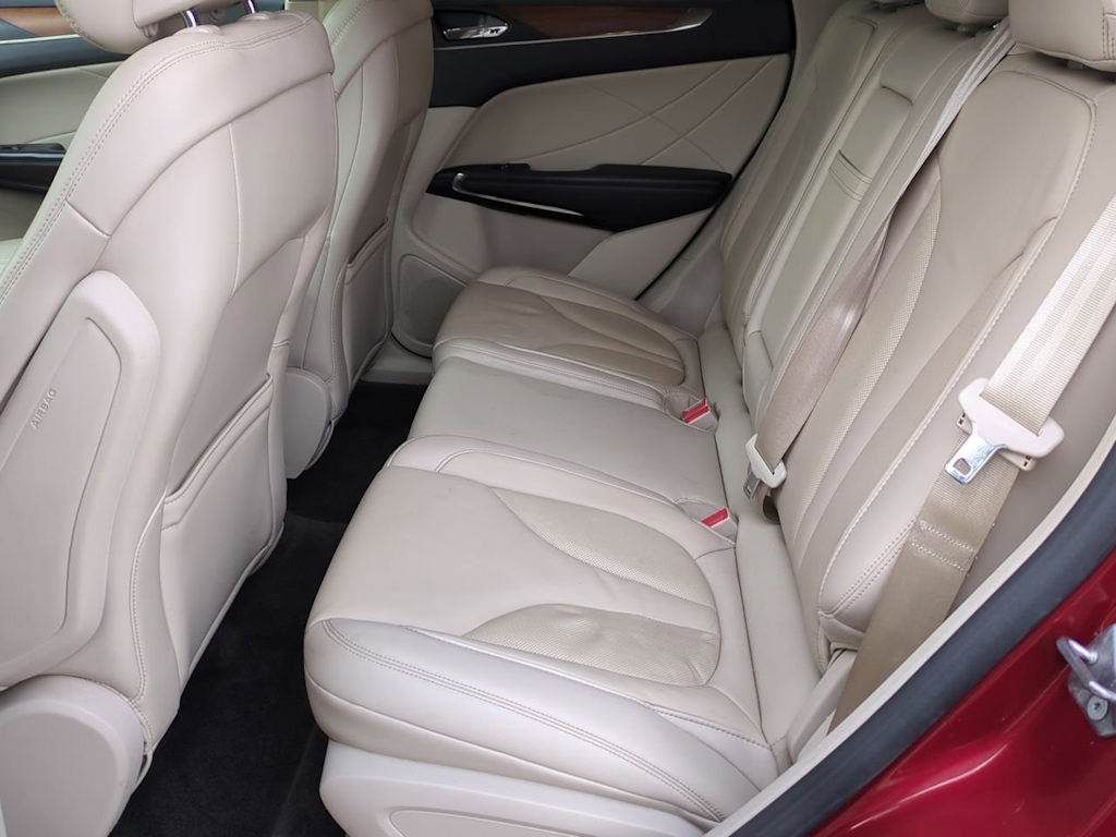 Thumbnail: 2017 Lincoln MKC - 12