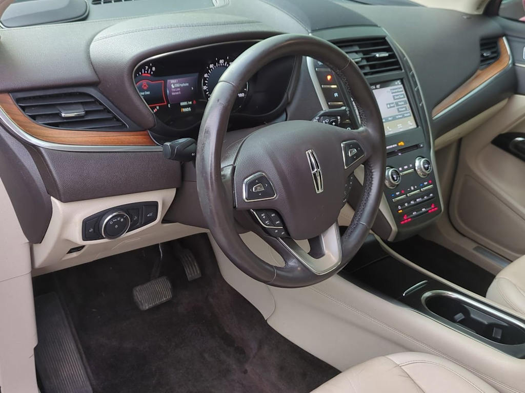 Thumbnail: 2017 Lincoln MKC - 2