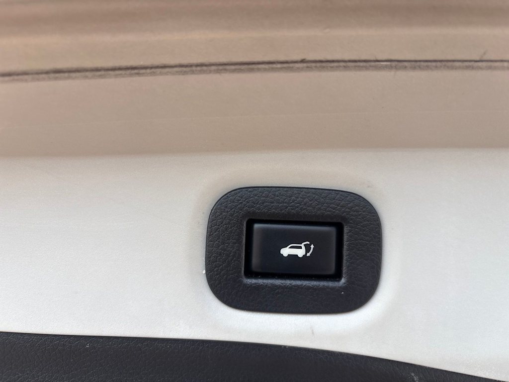 Thumbnail: 2014 Nissan Rogue - 23