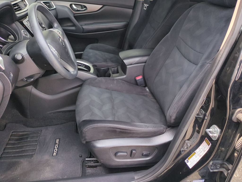 Thumbnail: 2014 Nissan Rogue - 10