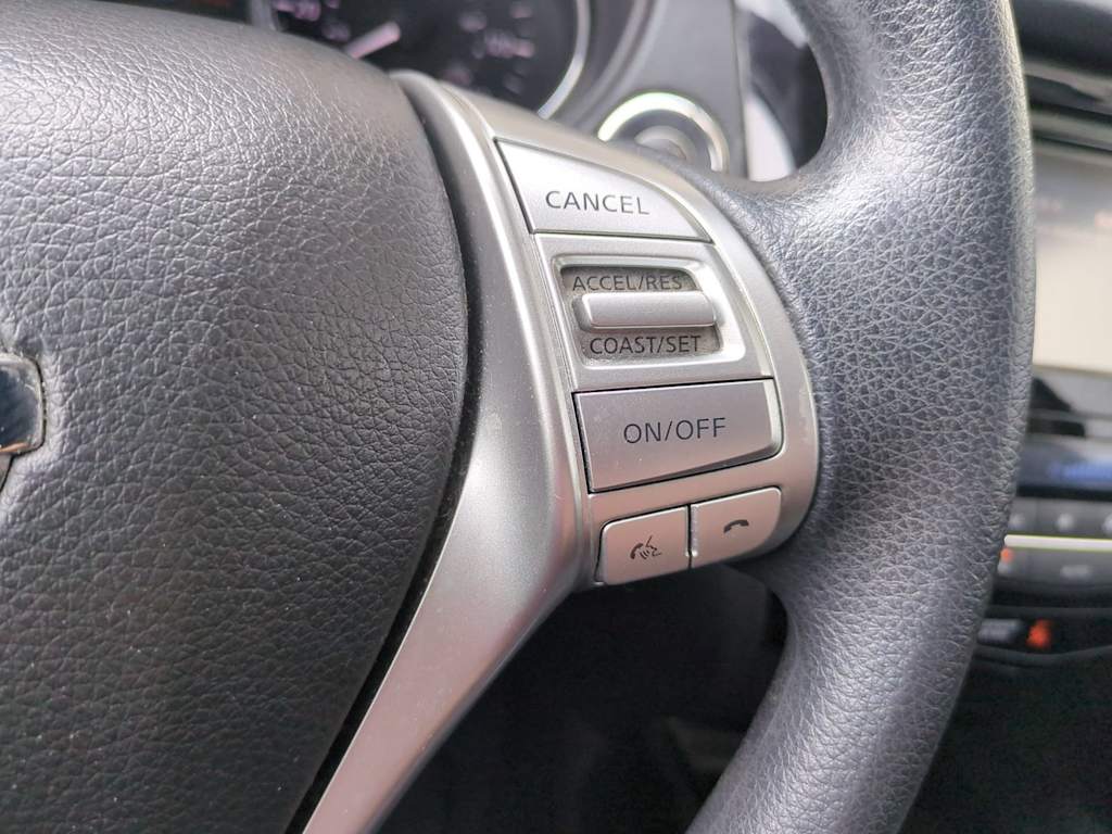 Thumbnail: 2014 Nissan Rogue - 32