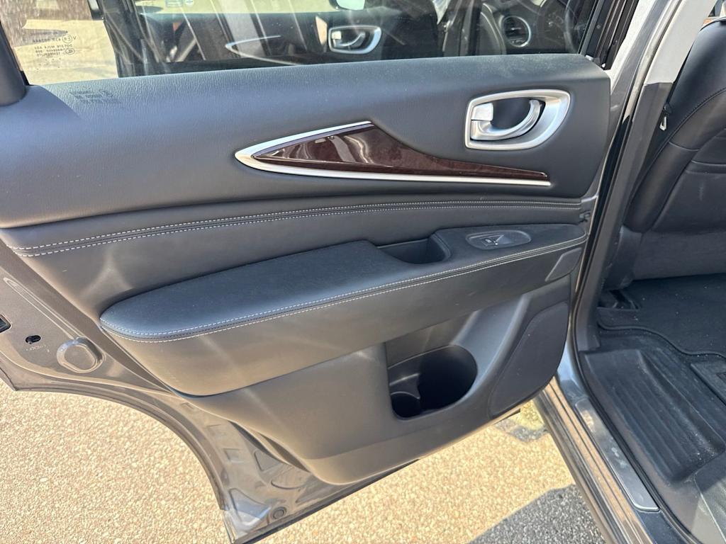 Thumbnail: 2018 INFINITI QX60 - 23