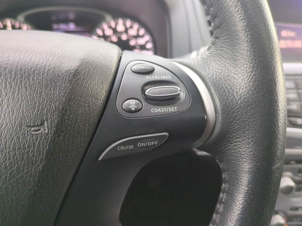 Thumbnail: 2018 Nissan Pathfinder - 31