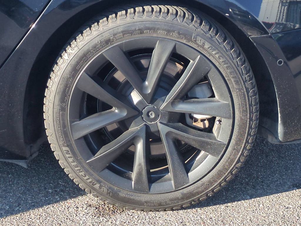 Thumbnail: 2022 Tesla Model 3 - 7