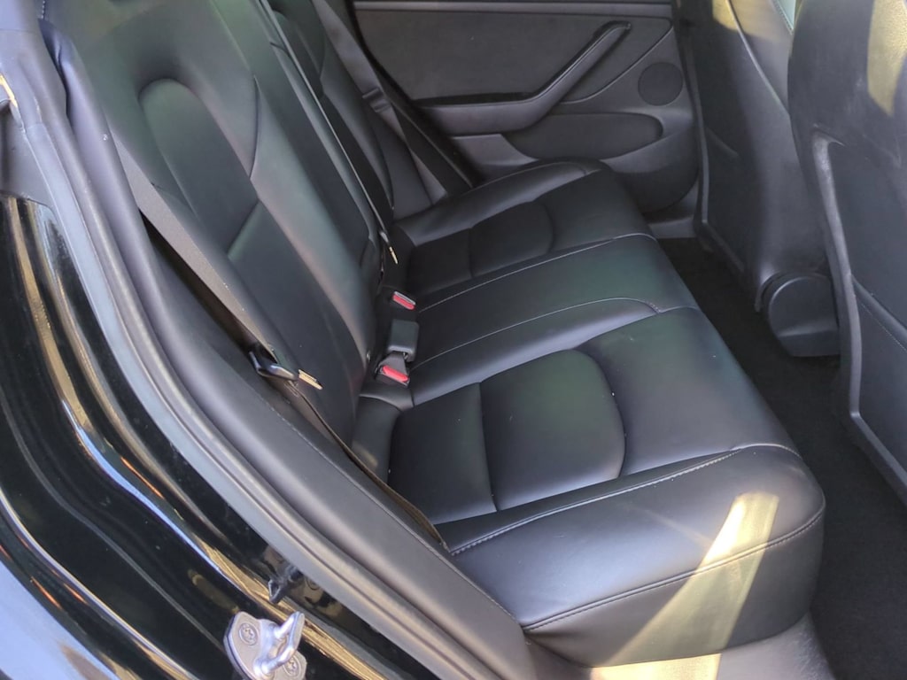 Thumbnail: 2022 Tesla Model 3 - 26