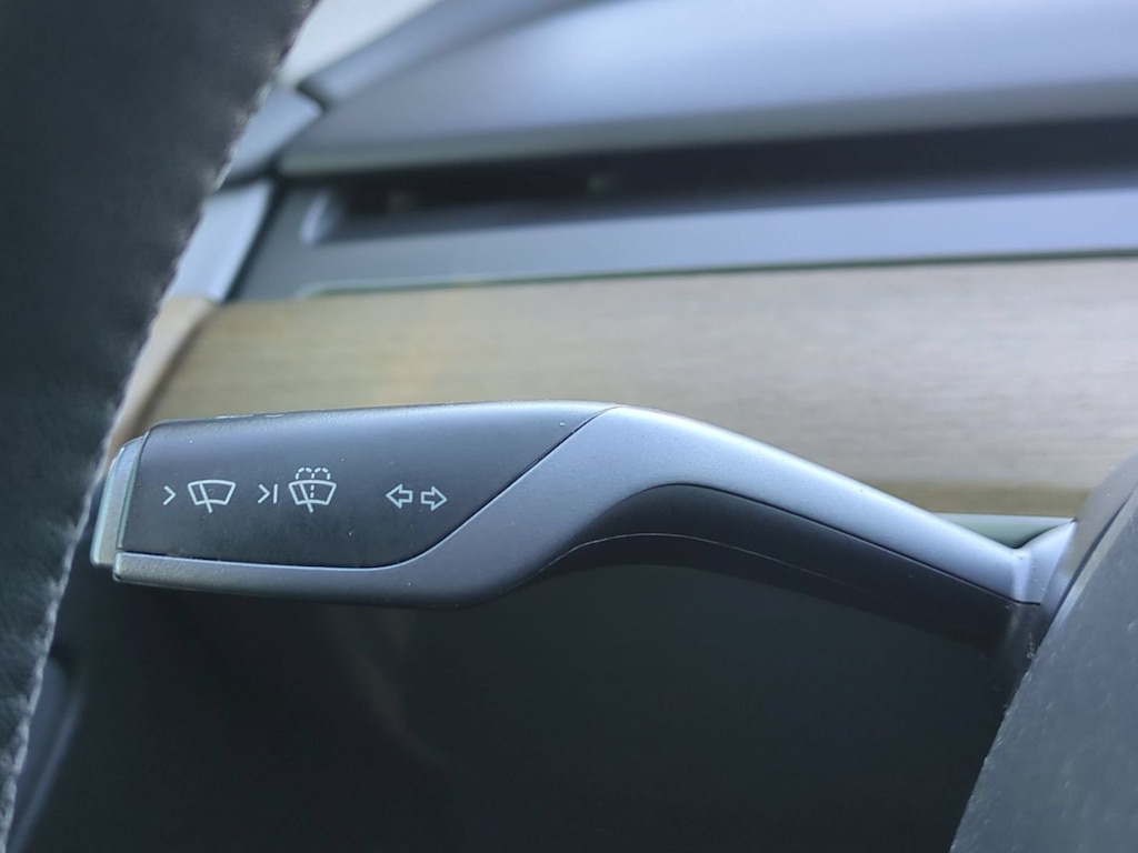 Thumbnail: 2022 Tesla Model 3 - 31