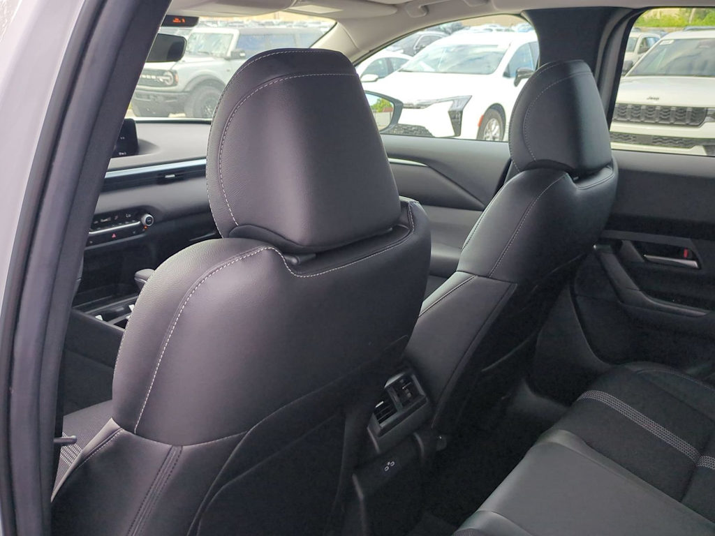 Thumbnail: 2026 Mazda CX-50 - 11