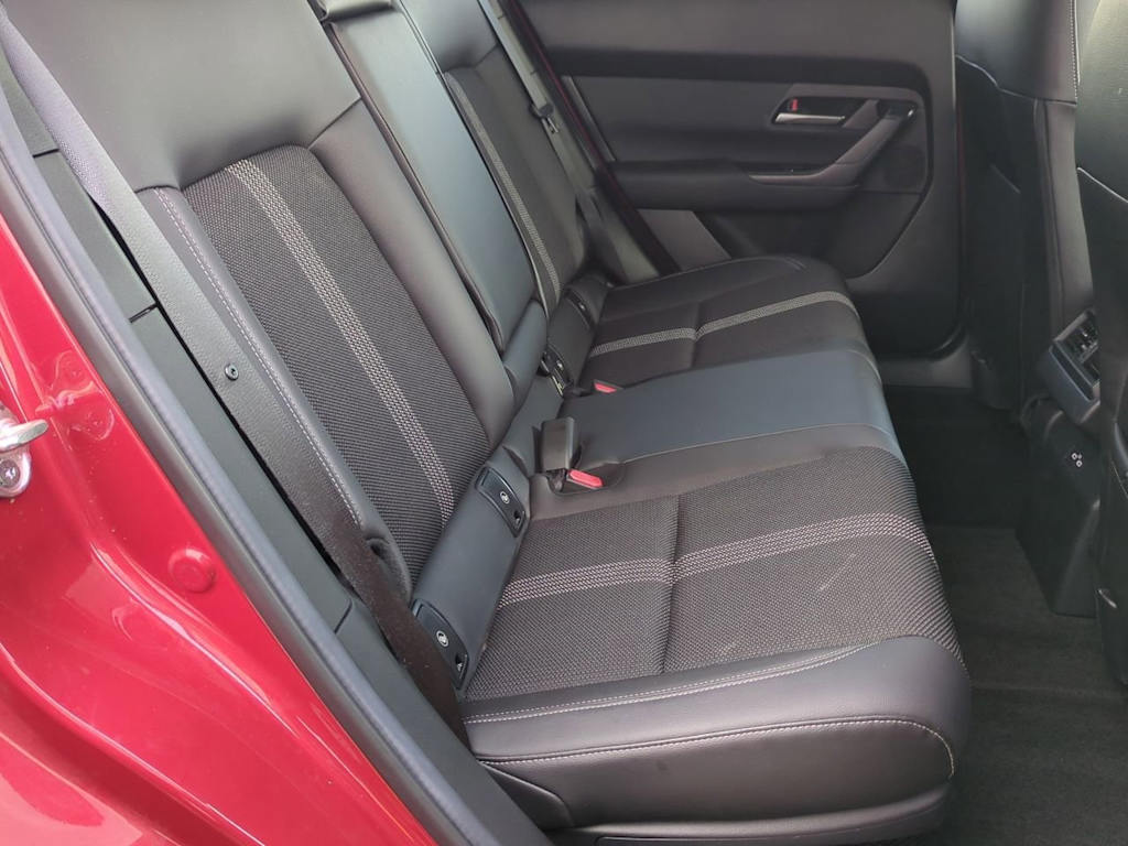 Thumbnail: 2025 Mazda CX-50 - 26