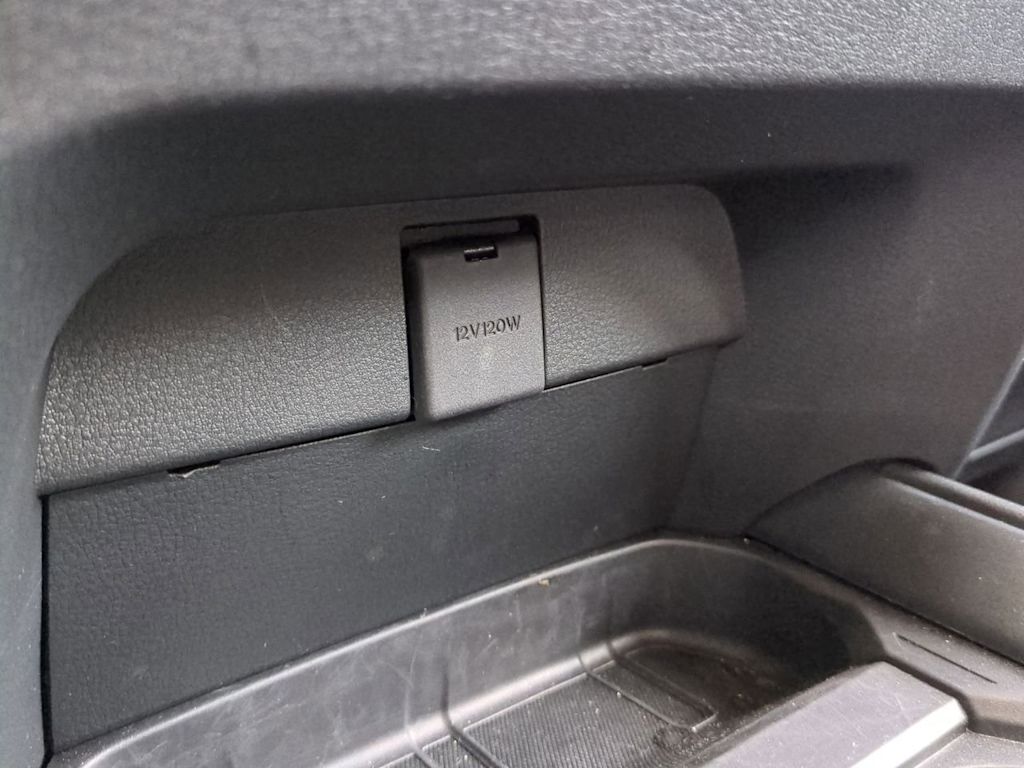 Thumbnail: 2025 Mazda CX-50 - 32