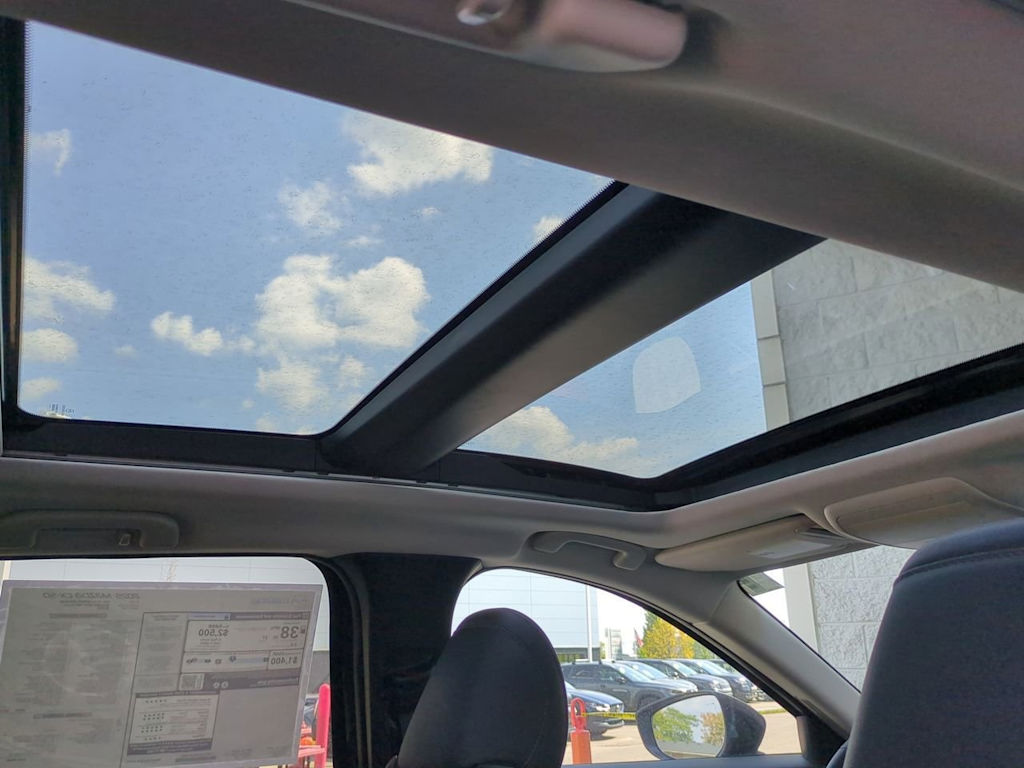 Thumbnail: 2025 Mazda CX-50 - 26