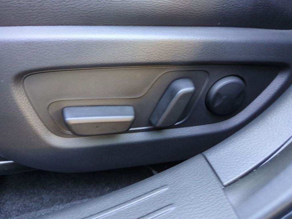 Thumbnail: 2025 Mazda CX-50 - 23