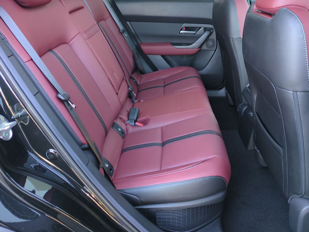 Thumbnail: 2025 Mazda CX-50 - 25