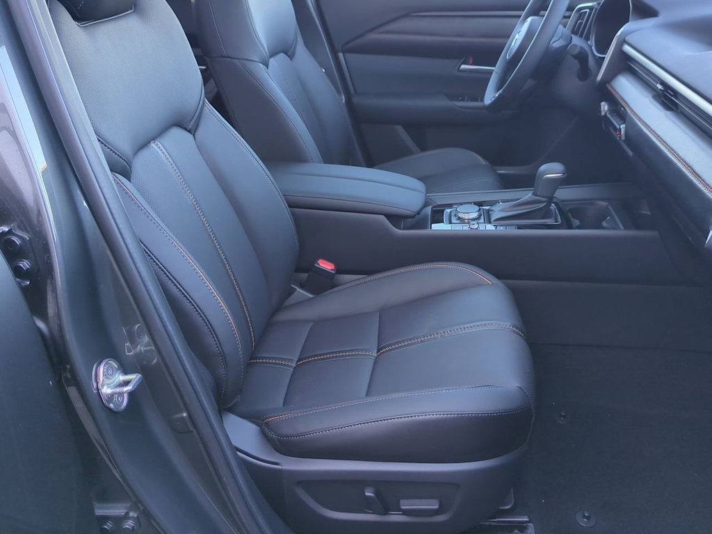 Thumbnail: 2025 Mazda CX-50 - 27