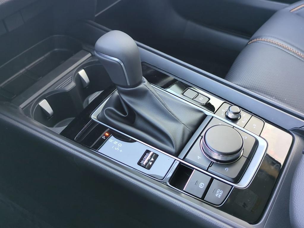 Thumbnail: 2025 Mazda CX-50 - 15