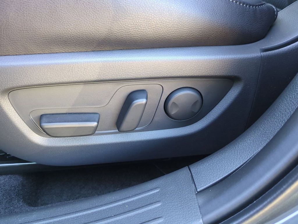 Thumbnail: 2025 Mazda CX-50 - 23