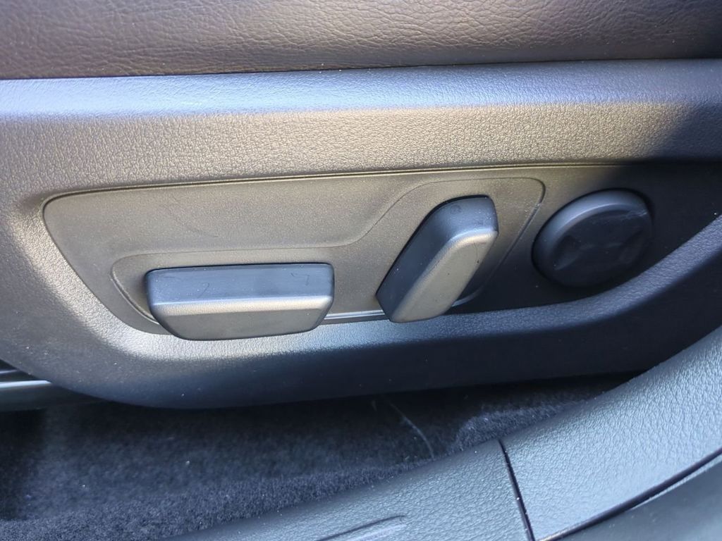 Thumbnail: 2026 Mazda CX-50 - 25