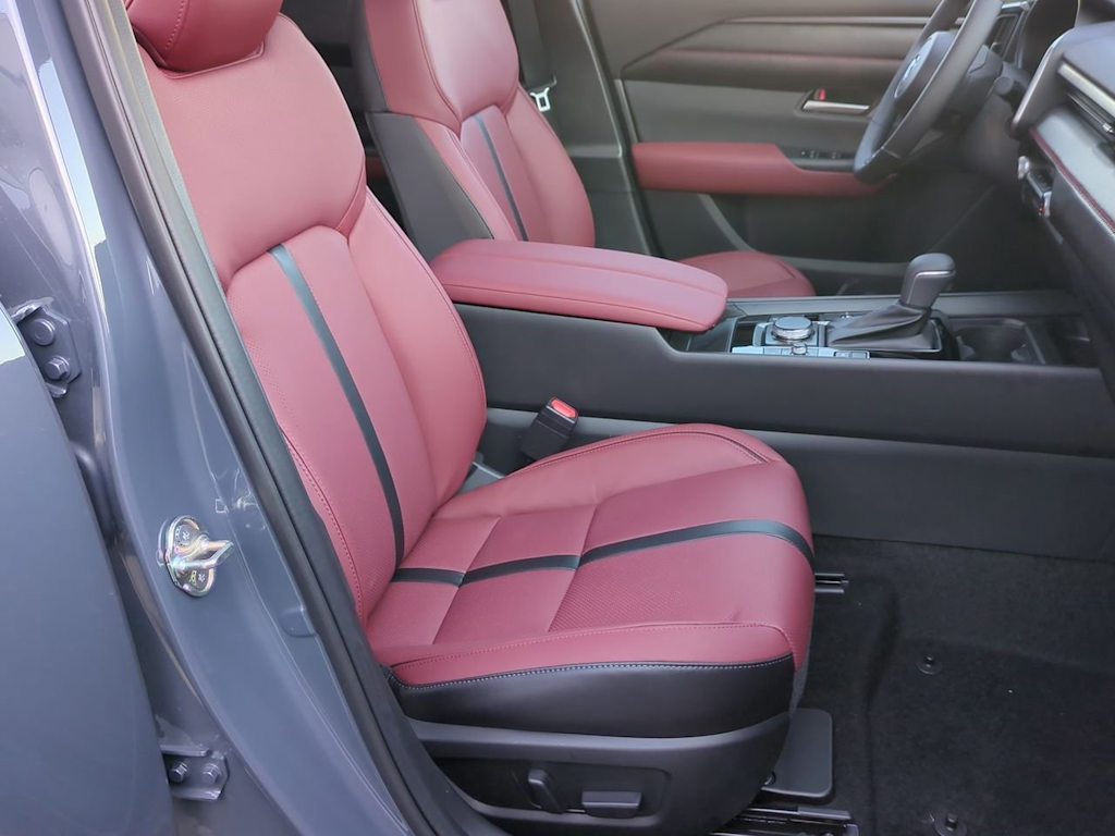 Thumbnail: 2026 Mazda CX-50 - 11