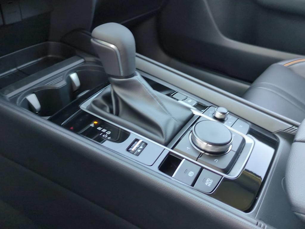 Thumbnail: 2026 Mazda CX-50 - 15