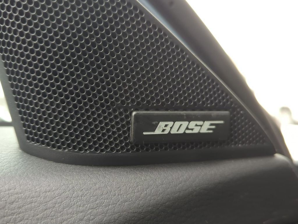 Thumbnail: 2025 Mazda CX-50 - 33