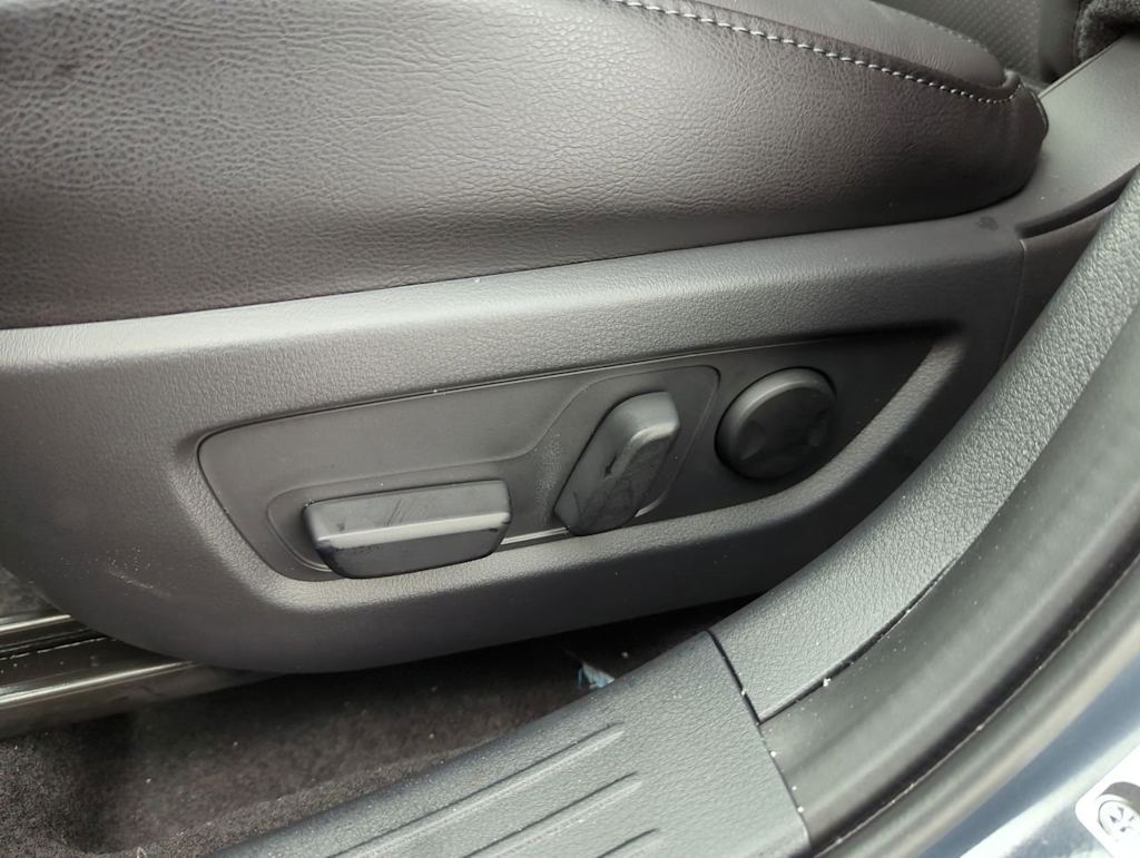 Thumbnail: 2025 Mazda CX-50 - 23