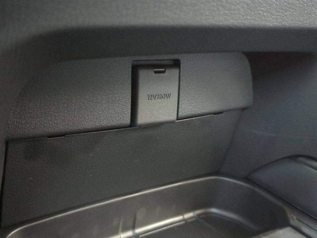 Thumbnail: 2025 Mazda CX-50 - 33