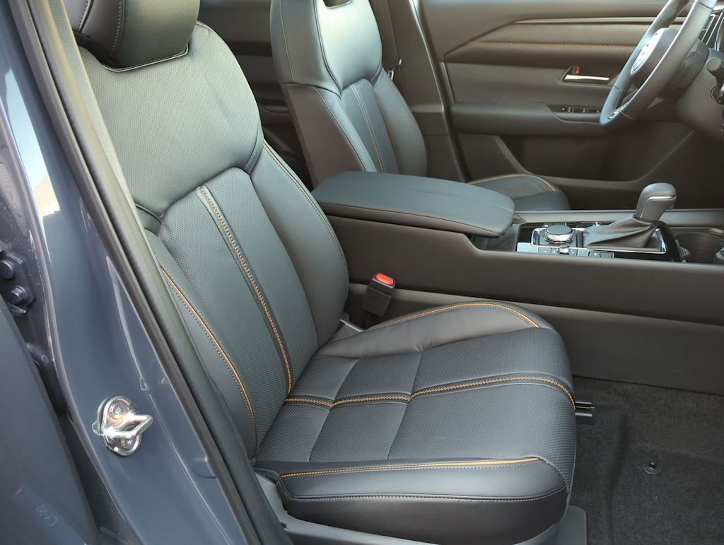 Thumbnail: 2025 Mazda CX-50 - 11