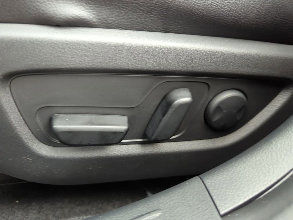 Thumbnail: 2025 Mazda CX-50 - 22