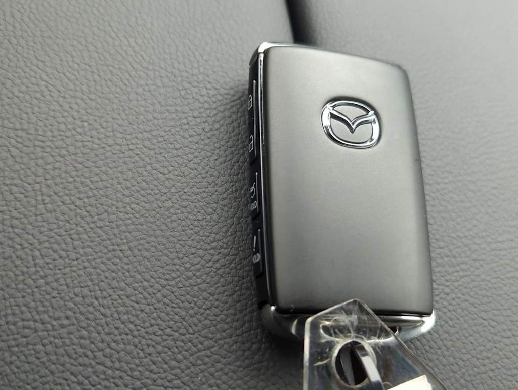 Thumbnail: 2025 Mazda CX-50 - 35