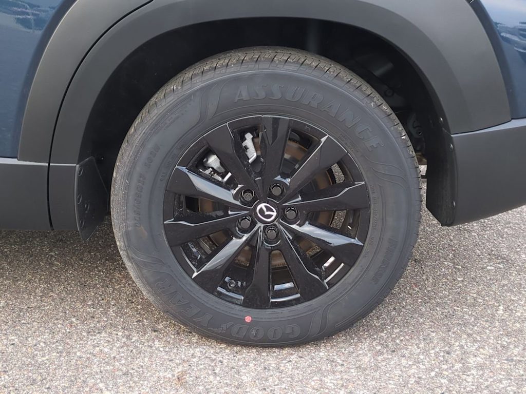 Thumbnail: 2025 Mazda CX-50 - 8